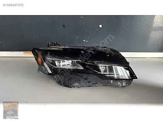 Peugeot 408 GT Mercekli Sağ Far 9859661880