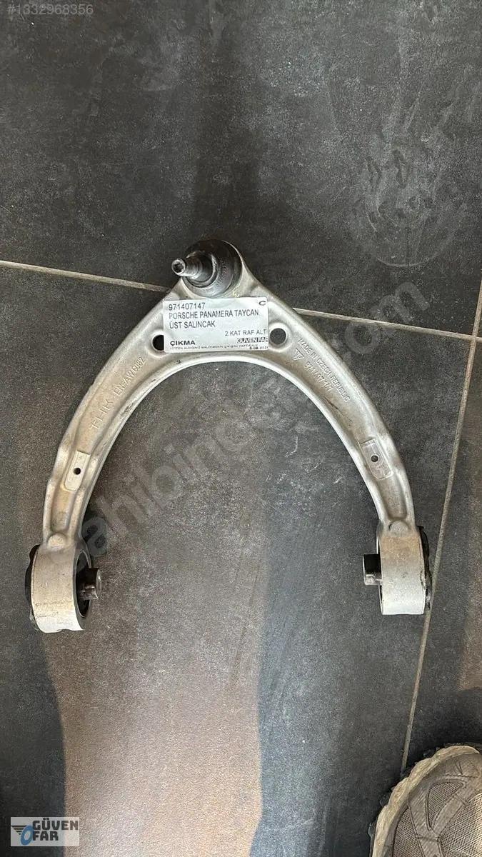 Porsche Panamera Taycan Üst Salıncak 971407147