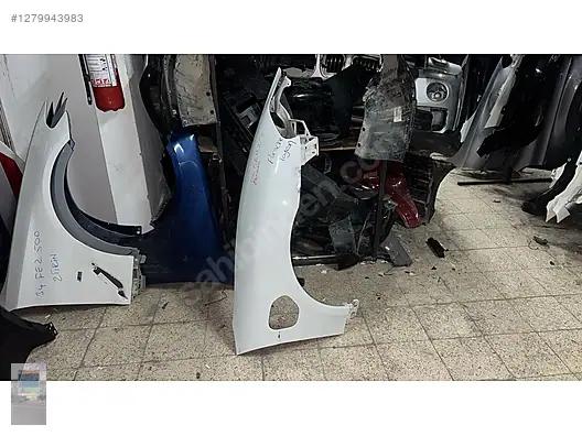 Porsche Taycan Sağ Ön Çamurluk