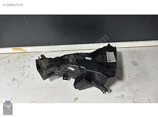 Range Rover Evoque L440 L460 Sağ Fren Hava Kanalı M8E2-2D208-A