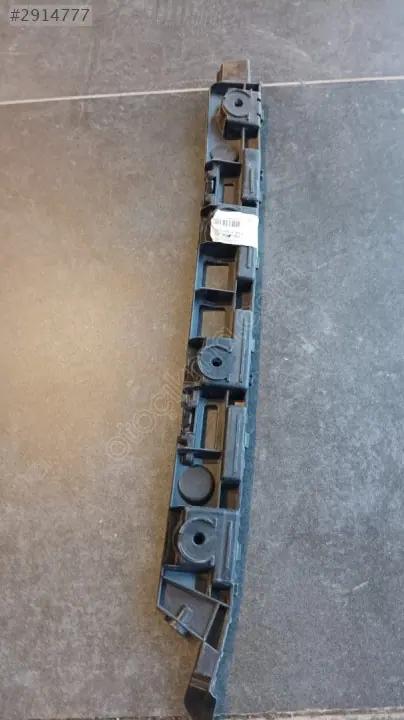 Skoda Süper B Arka Tampon Sol Braket 2015 2019 3V5807393