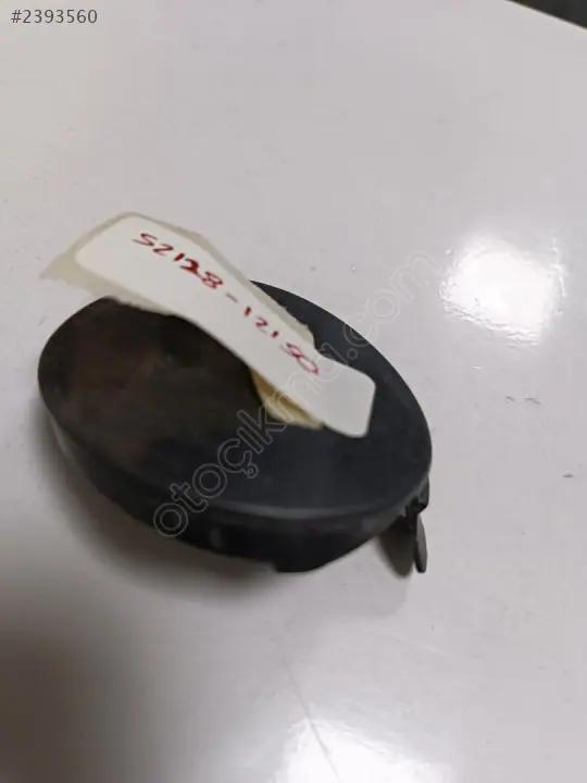 Toyoto Corolla Ön Tampon Çeki Demir Kapağı Sol 2002 2004 5212812150 52128-12150