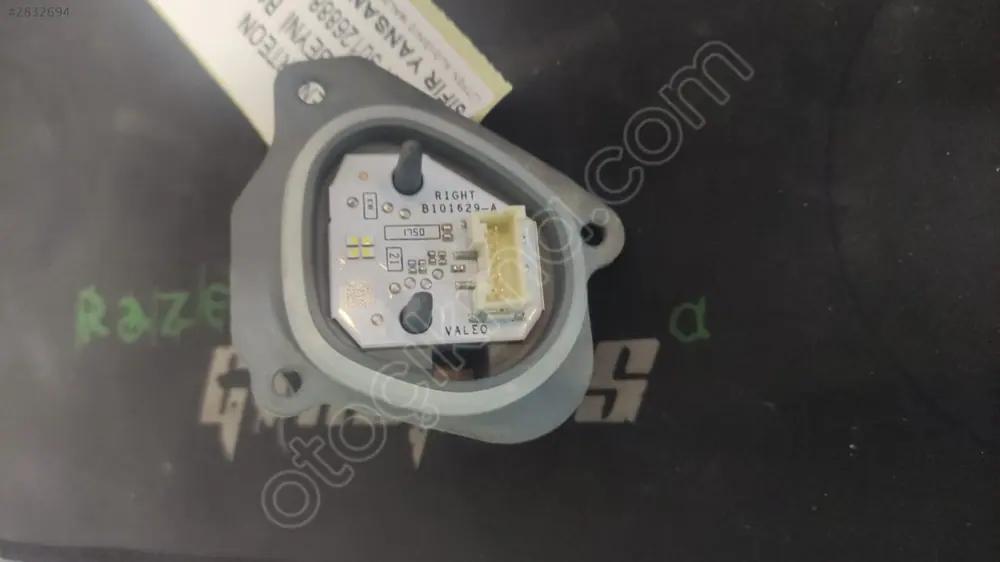 Volkswagen Arteon Sağ Far LED Beyni 2017 2021 90126888 B101629-A 3G8998479A