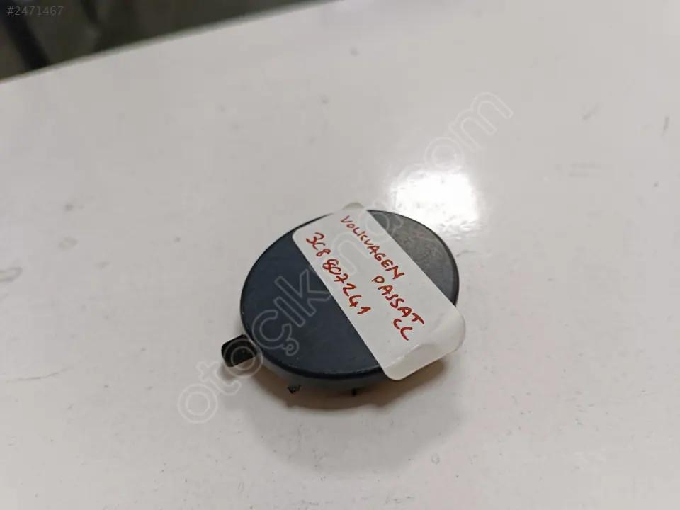 Volkswagen Passat Cc Ön Tampon Çeki Demir Kapağı 3C8807241A