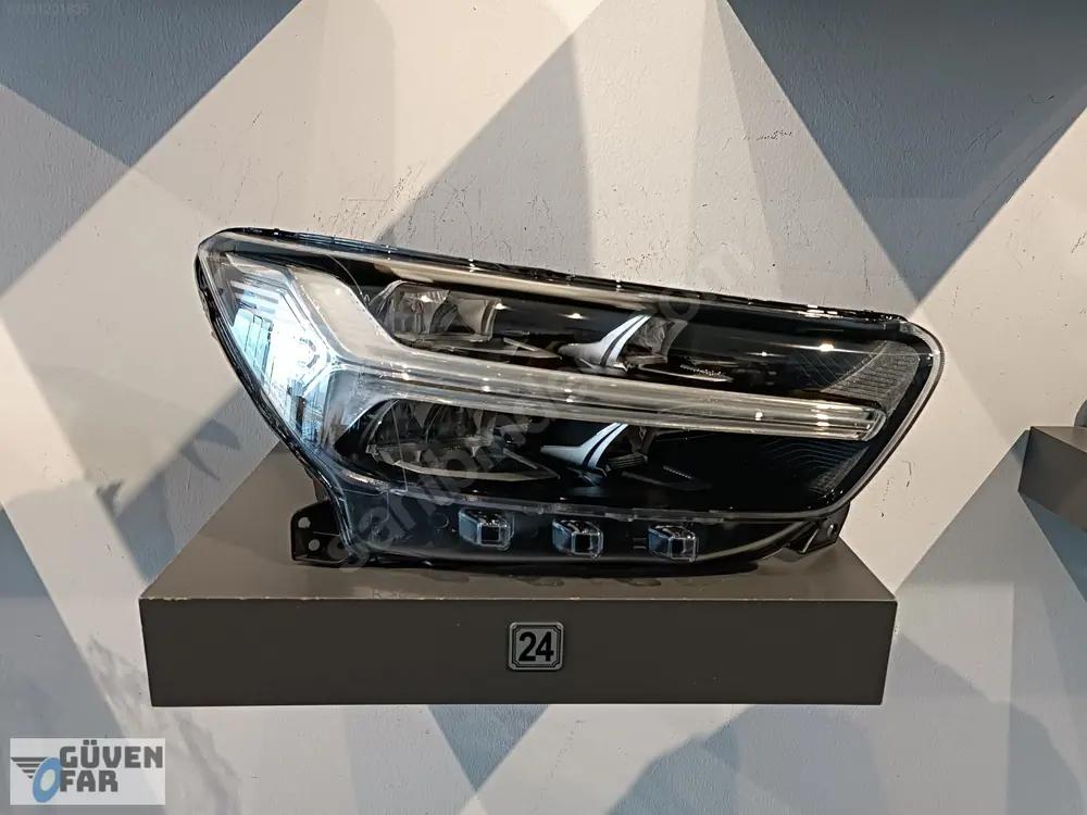 Volvo XC40 Sağ Far LED 2020- XC4020-7001 32257740
