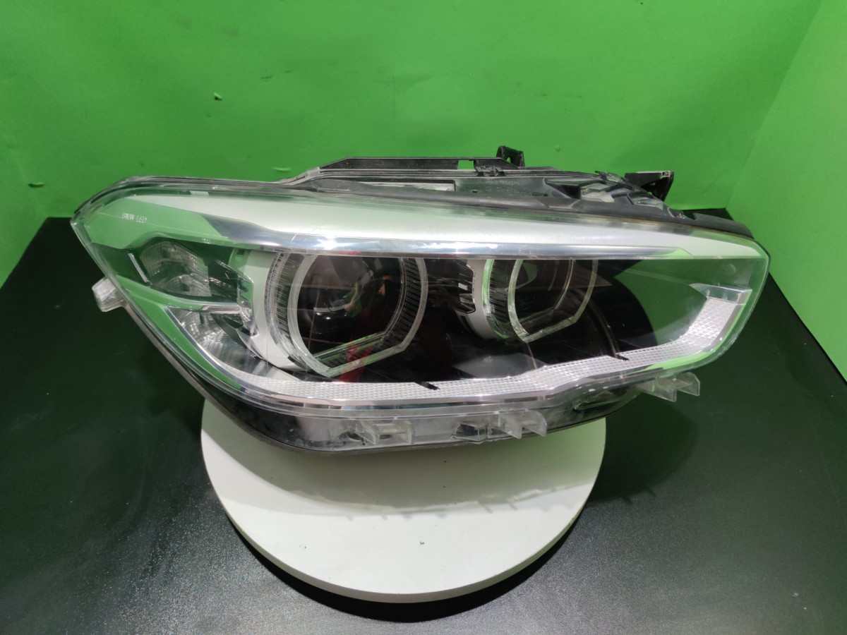 bmw-1-serisi-f20-lci-led-sag-far---7498938-01_6020.jpg