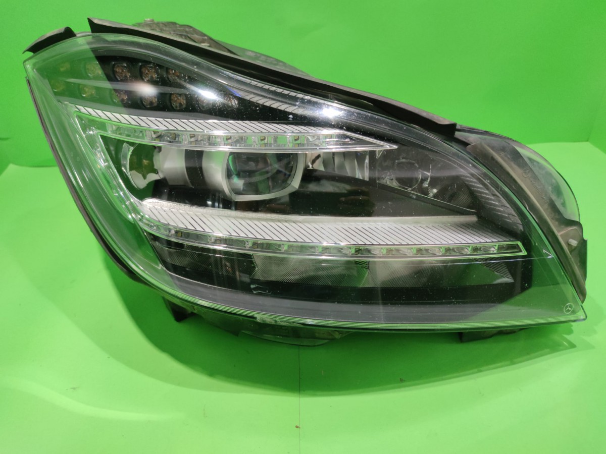 mercedes-benz-cls-sag-far-full-led---a2188202259_3529.jpg