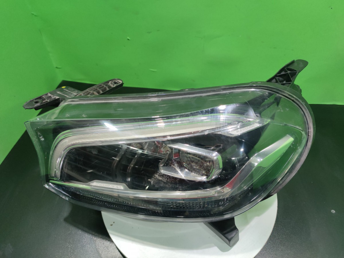 mercedes-x-class-w470-sag-sol-led-far-a4709060800-a4709060900_6165.jpg