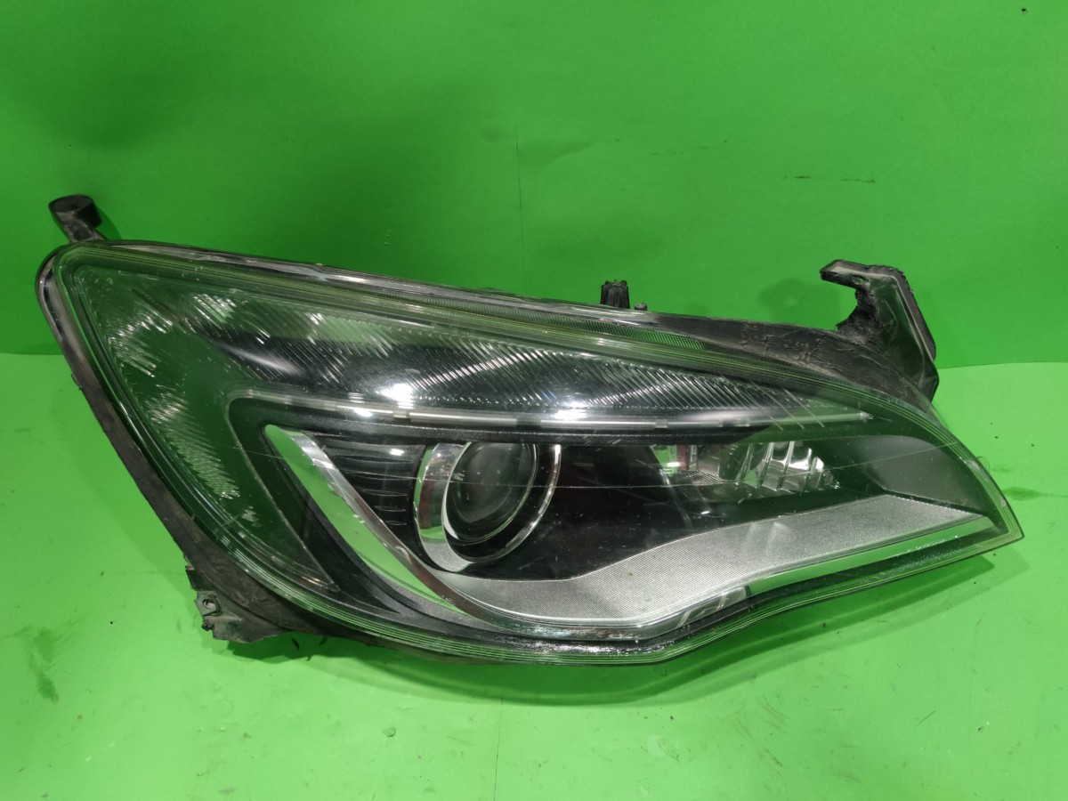 opel-astra-xenon-sag-sol-far---1zt010012-06-1zt010012-411_4187.jpg