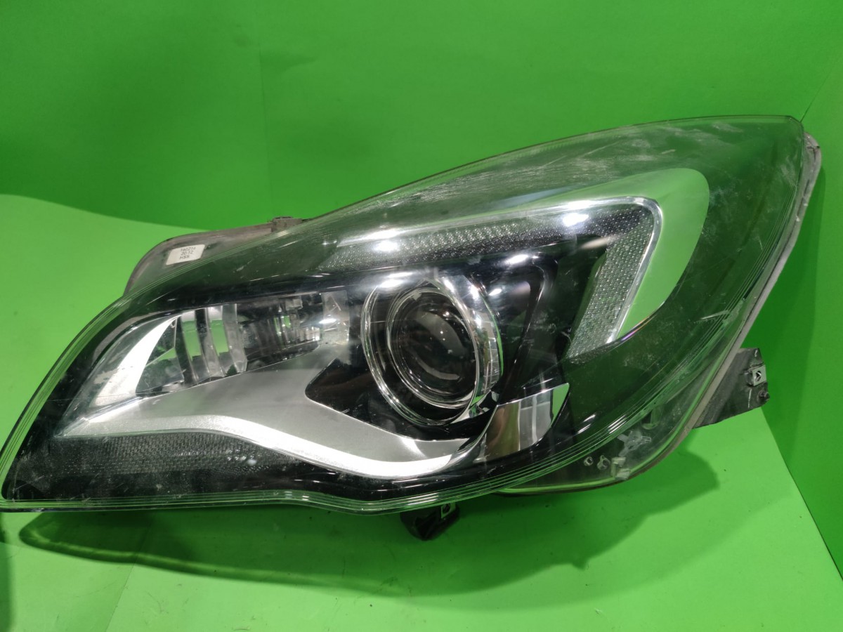 opel-insignia-led-xenon-sag-sol-far---13426664-13426663_3907.jpg