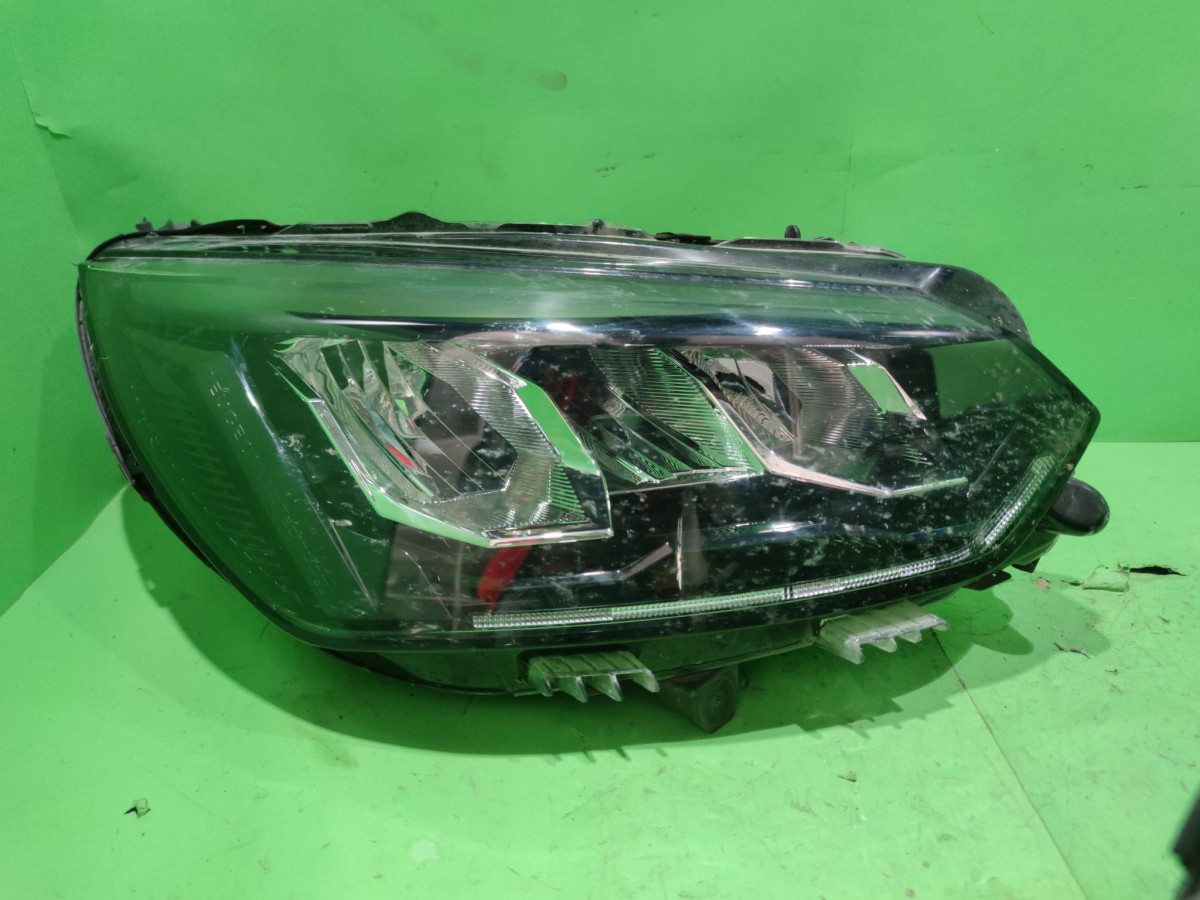 peugeot-2008-sag-sol-led-far---73312209---73312206_5793.jpg