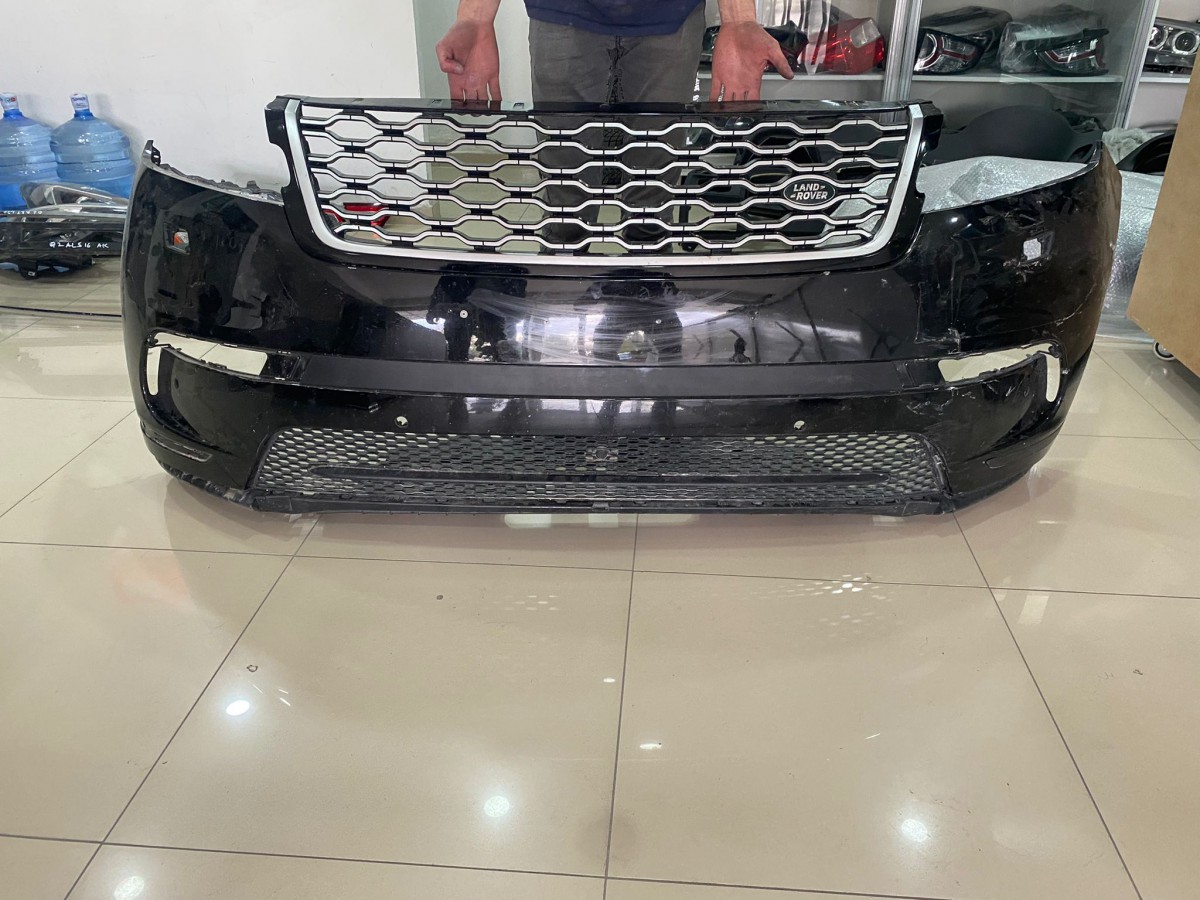 range-rover-velar-dolu-on-tampon_21257.jpg