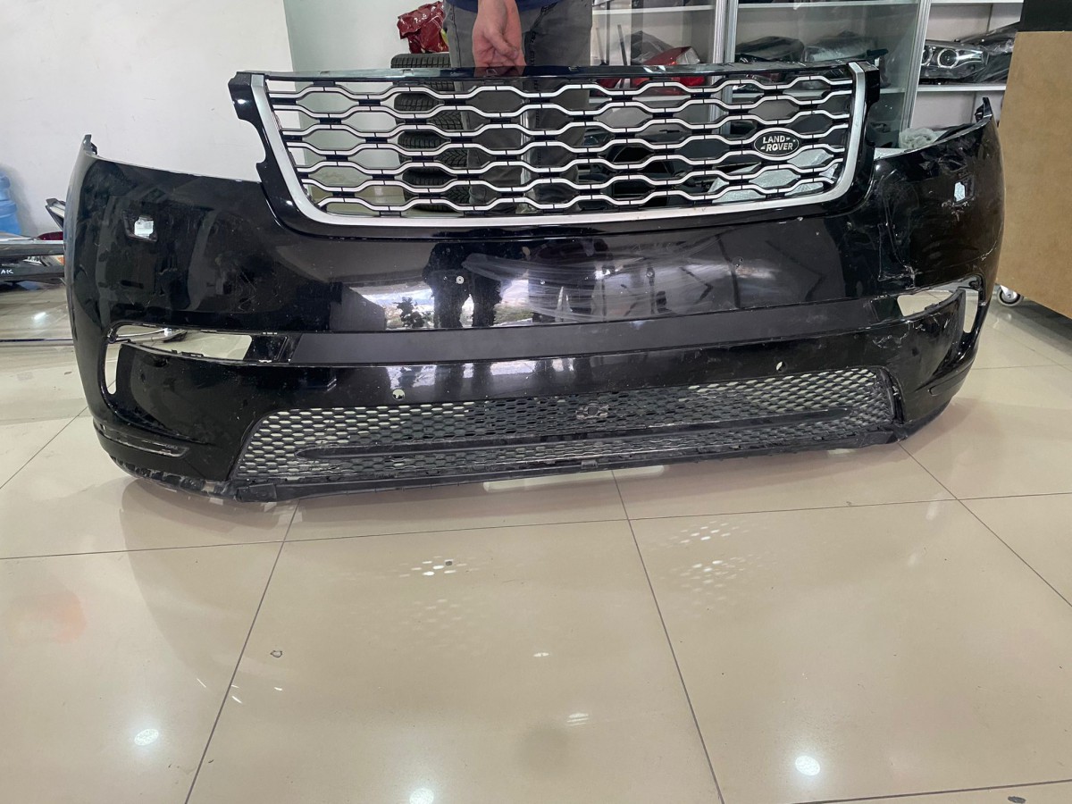 range-rover-velar-dolu-on-tampon_3954.jpg